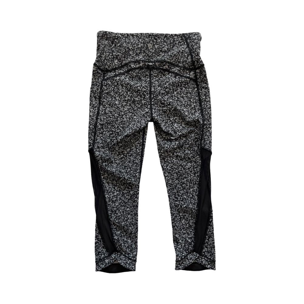 Lululemon Wunder Under Crop Leggings Mosaic Print with Mech Panels Size 6 EUC - Picture 3 of 9